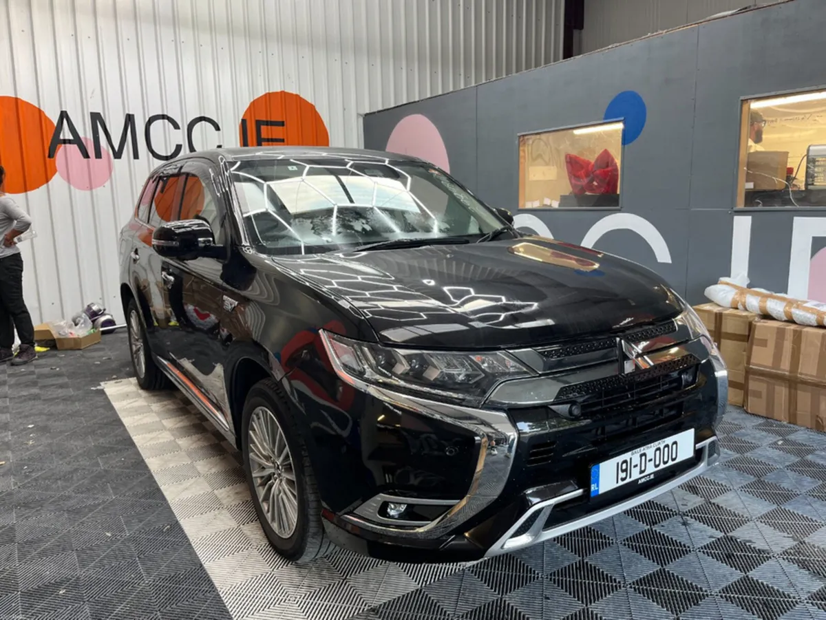 Mitsubishi Outlander 2019 MITSUIBISHI OUTLANDER PH - Image 1
