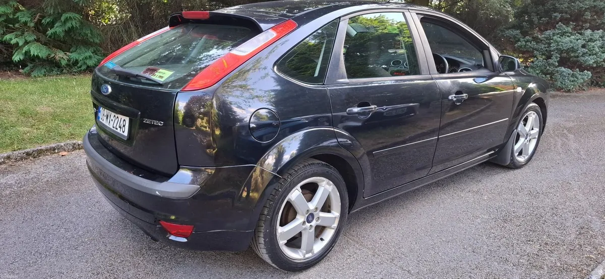 08 Ford Focus  , 1 OWNER,    LOW KMS - Image 4