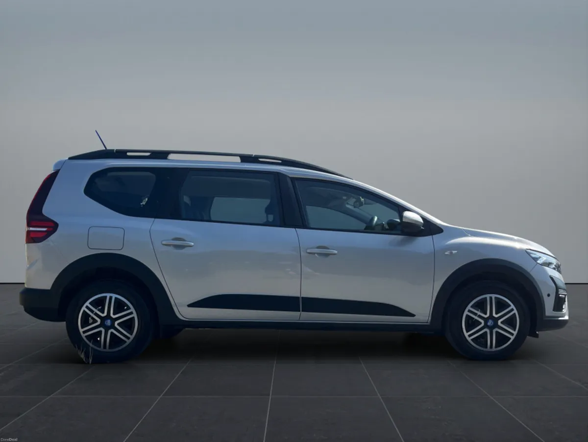 Dacia Jogger COMFORT TCE 110 5DR - Image 4