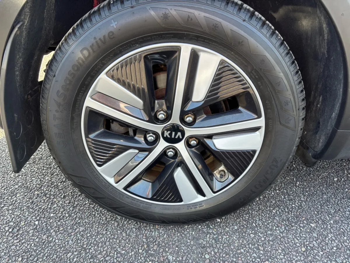 Kia Niro PE PHEV 5DR AUTO - Image 4