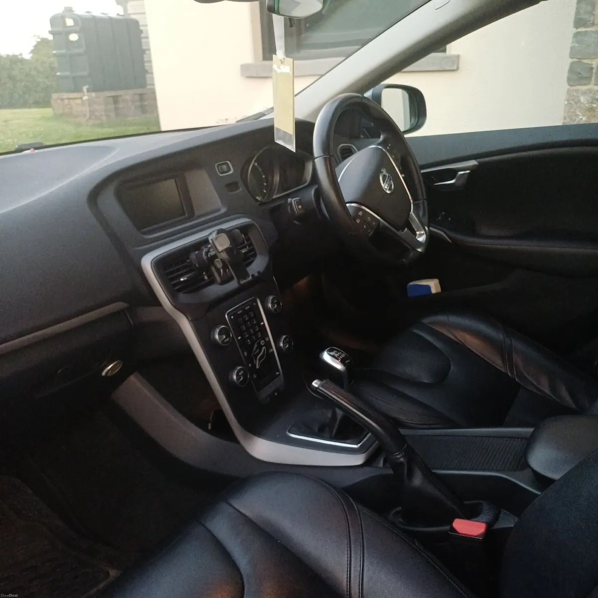 Volvo V40 2016 - Image 4
