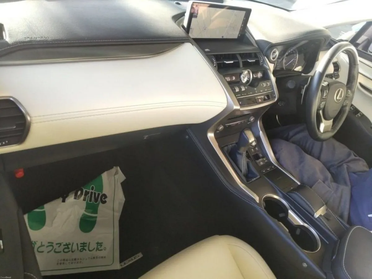 Lexus NX 300H I PACKAGE - 2.5 HYBRID AUTOMATIC SUV - Image 3