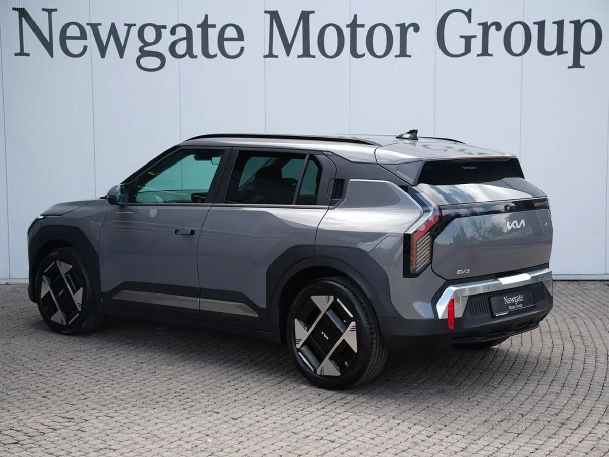 Kia EV3 EARTH 3 Long Range - Image 6