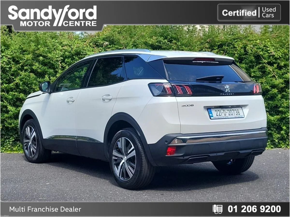 Peugeot 3008 ALLURE 1.5 Blue HDi 130bhp**LOW KMS** - Image 4