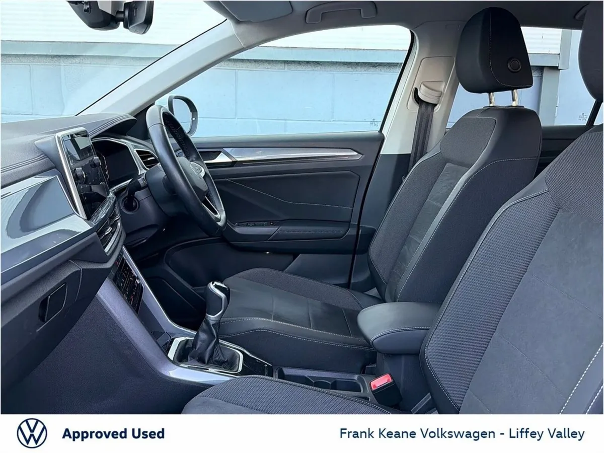 Volkswagen T-Roc STYLE 1.0 TSI 110HP *PURE WHITE* - Image 4