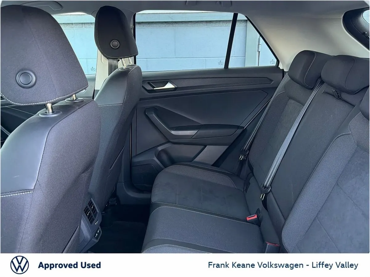 Volkswagen T-Roc STYLE 1.0 TSI 110HP *PURE WHITE* - Image 6