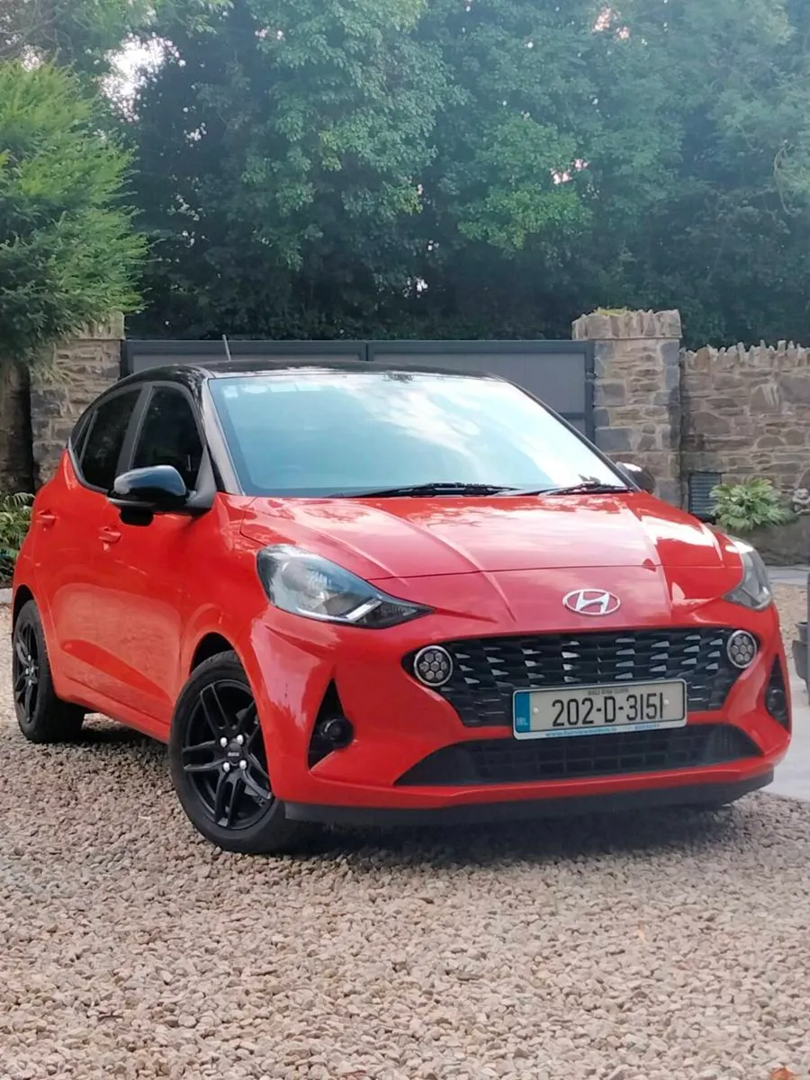 Hyundai i10 Deluxe Plus TwoTone - Image 1