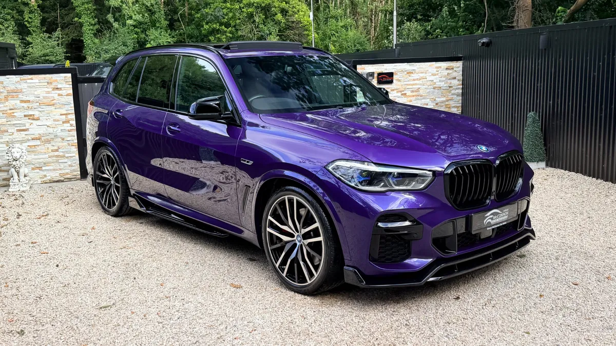 INDIVIDUAL - 2023 (231) BMW X5 xDrive45e M Sport P - Image 1