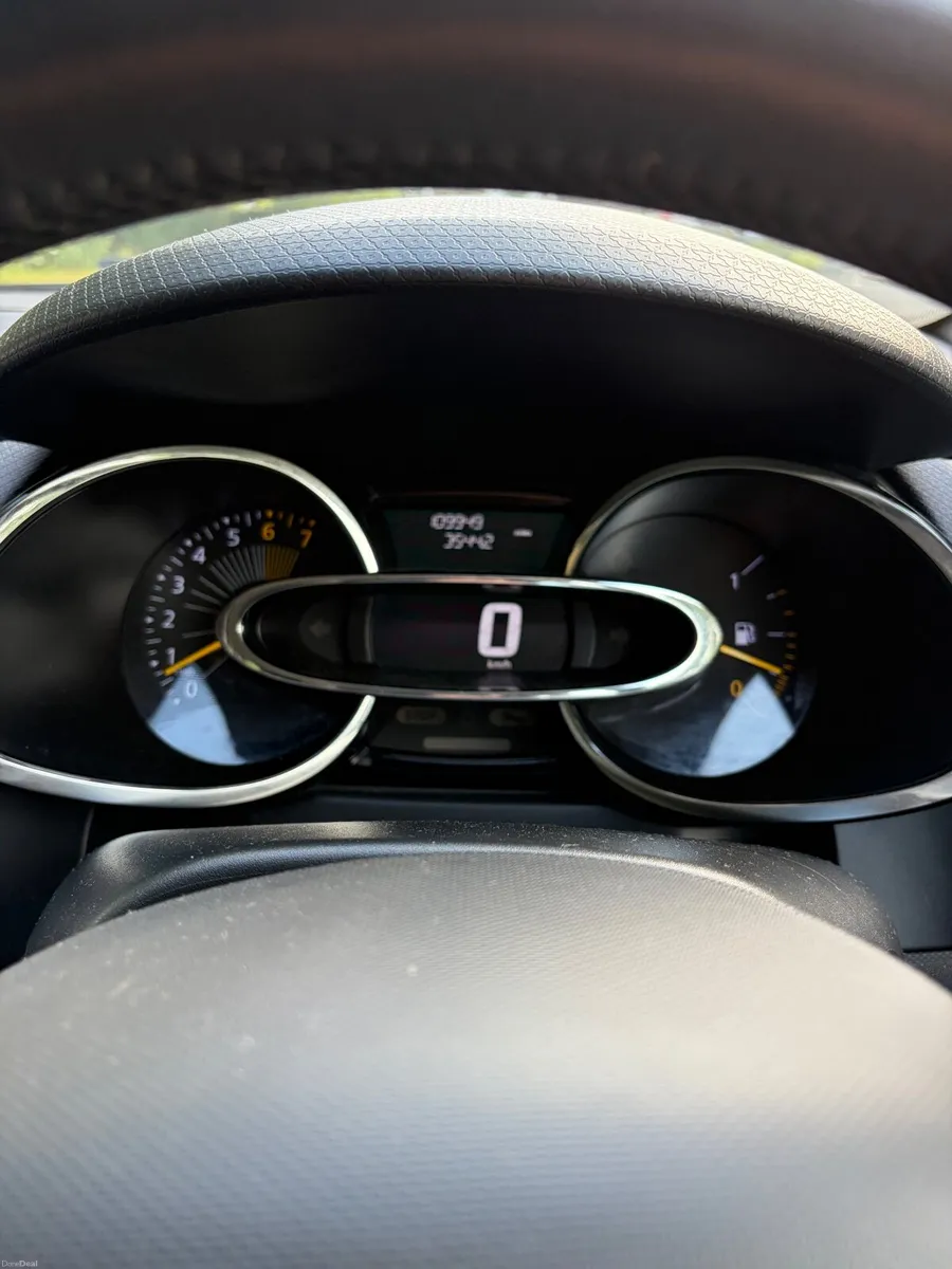 Renault Clio 2013 - Image 6