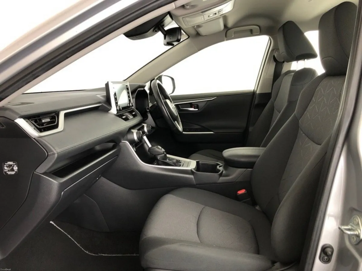 Toyota RAV4 RAV4 HYBRID LUNA 4DR AUTO - Image 6