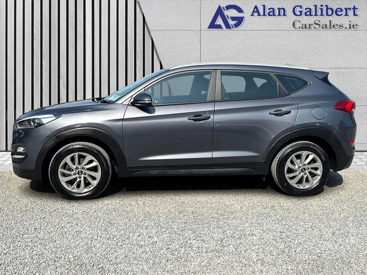 Hyundai Tucson 1.7 SE NAV - Image 5