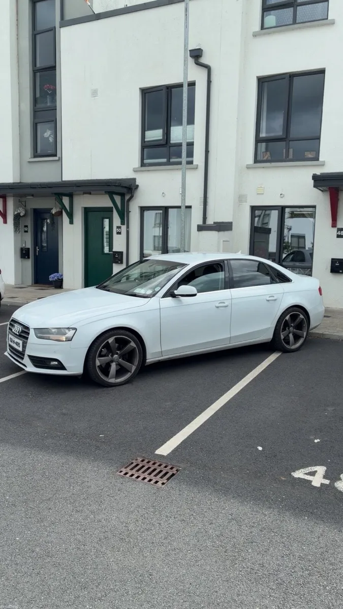 White Audi A4 - Image 3