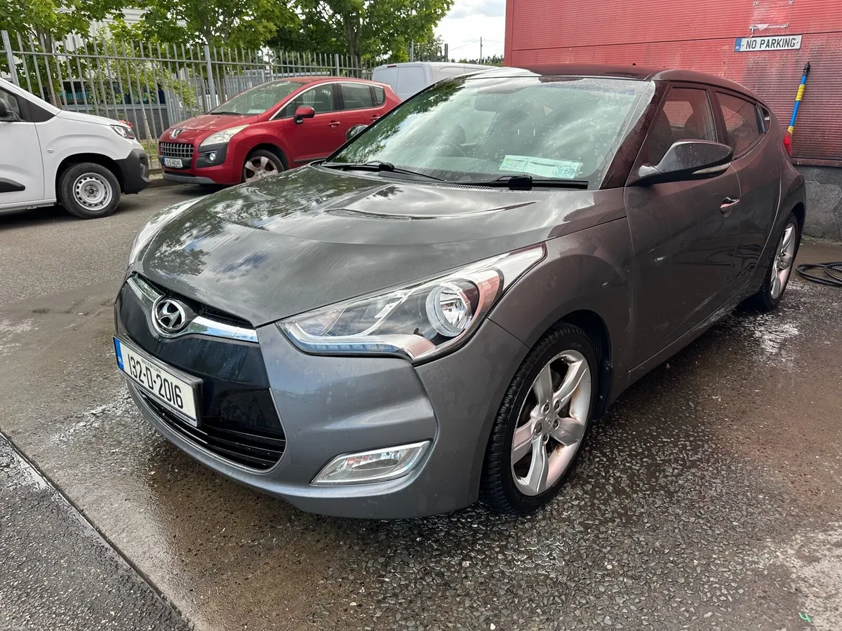 Hyundai Veloster 2013 - Image 1