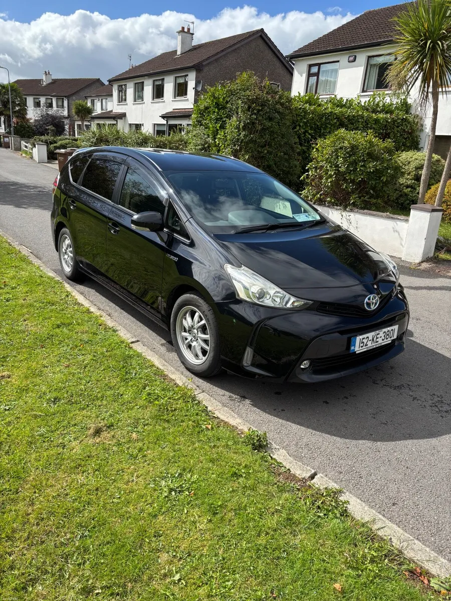 Toyota Prius 2015 - Image 1