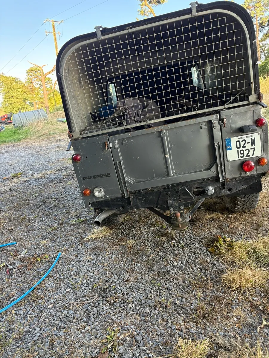 Land Rover defender 110 td5 pickup - Image 3