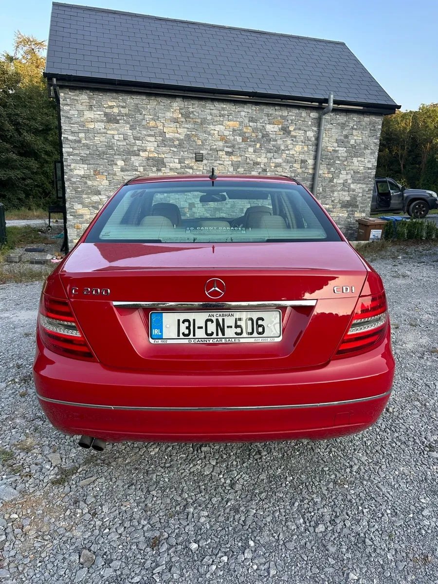 Mercedes-Benz C200 2013 - Image 4