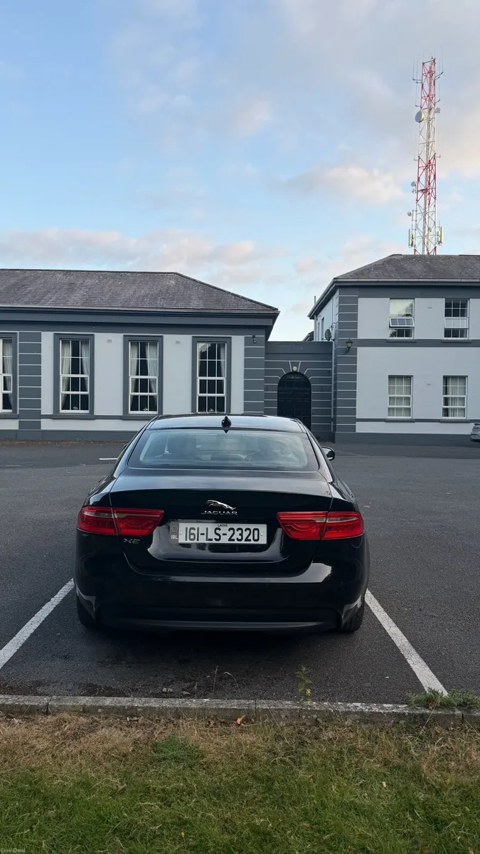 Jaguar XE 2016 - Image 6