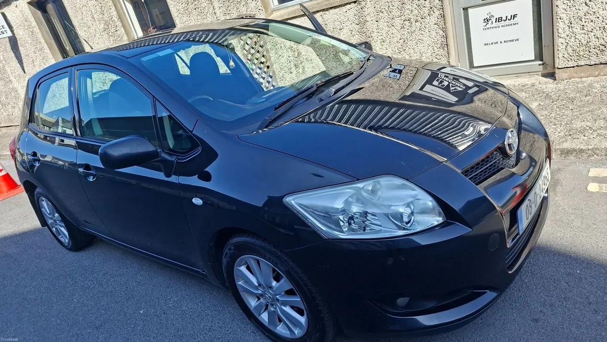 Toyota Auris 2008 - Image 1