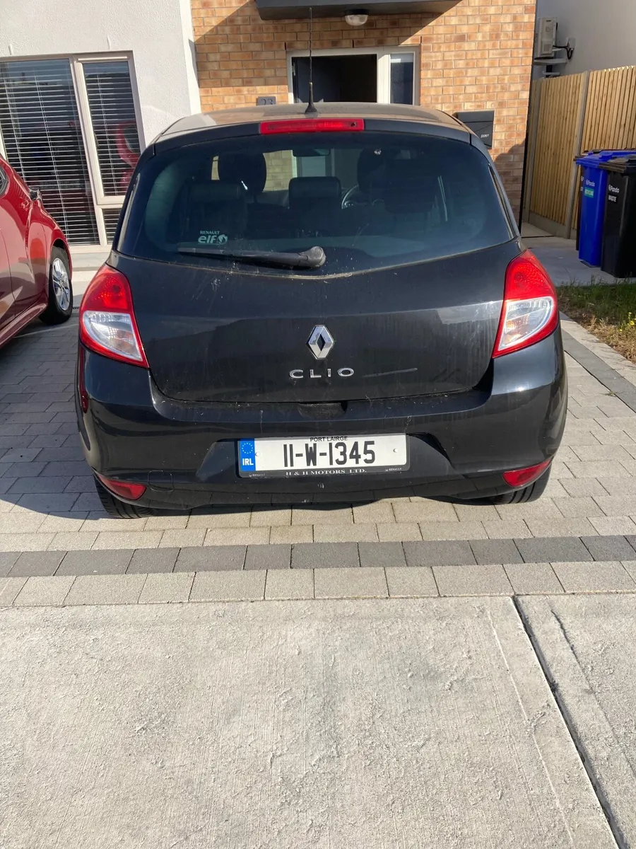 Renault Clio 2011 - Image 2