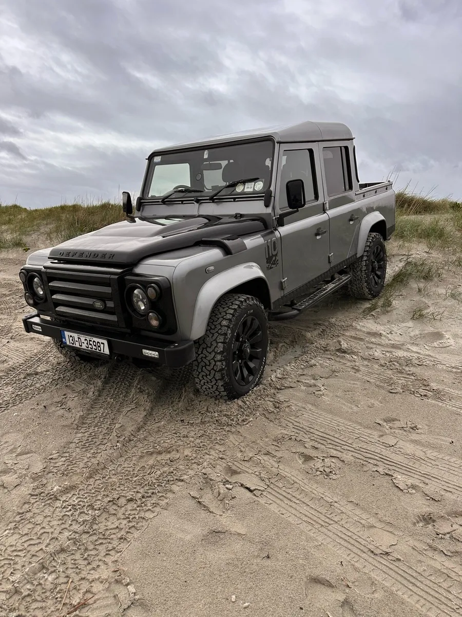 Landrover defender 110 - Image 2