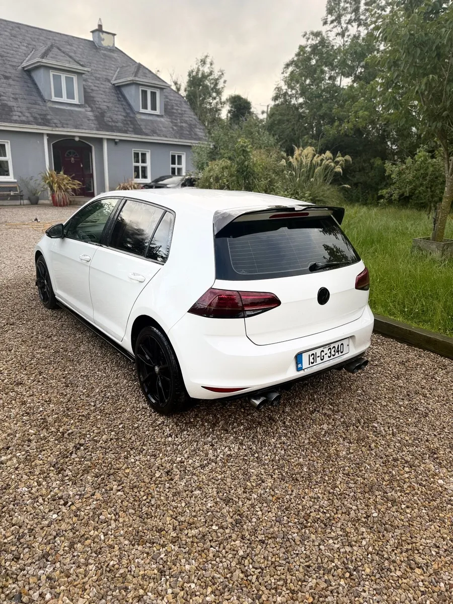 Volkswagen Golf 2013 - Image 1