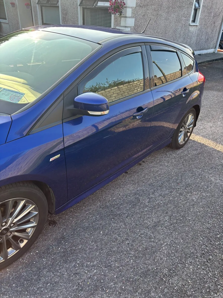 Ford Focus 2018 - Image 3