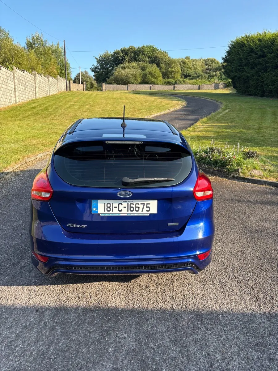 Ford Focus 2018 - Image 2