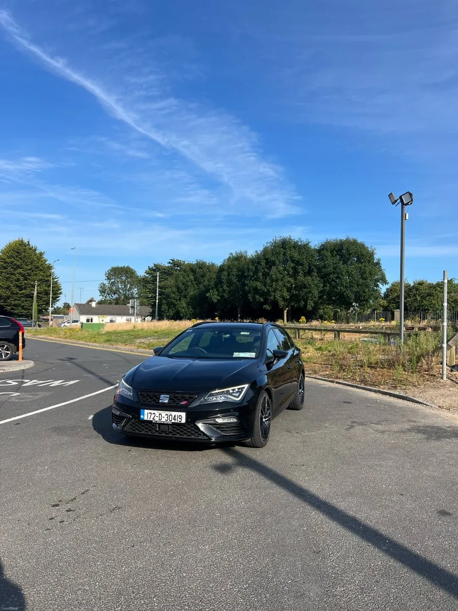 SEAT Leon Cupra 300 ST DSG 4Drive - Image 2