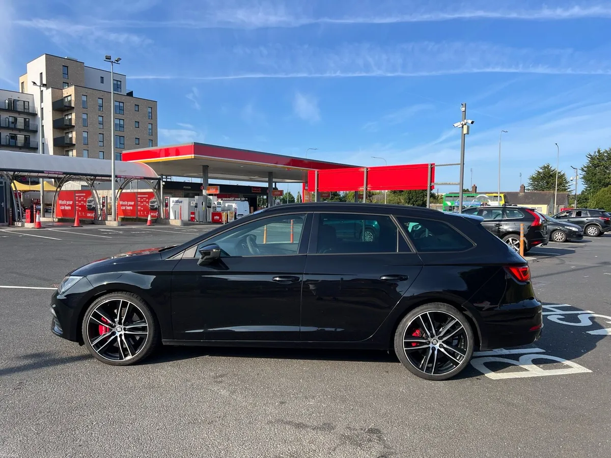 SEAT Leon Cupra 300 ST DSG 4Drive - Image 6