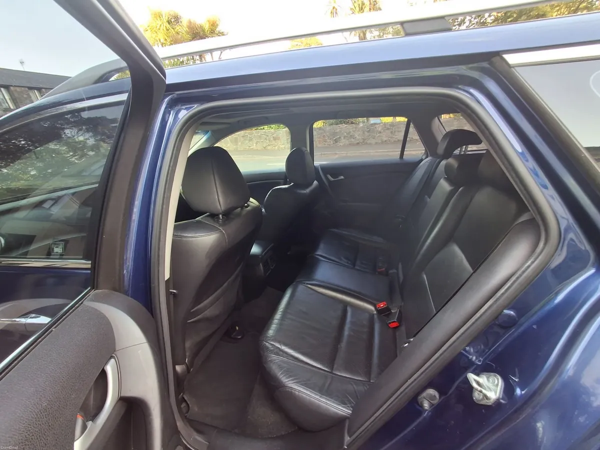 Honda Accord 2009 - Image 5