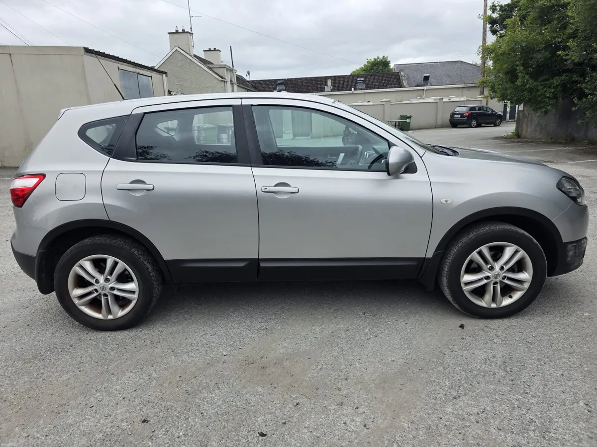 NISSAN QASHQAI 2011...GREAT CONDITION ..LOW KM - Image 2
