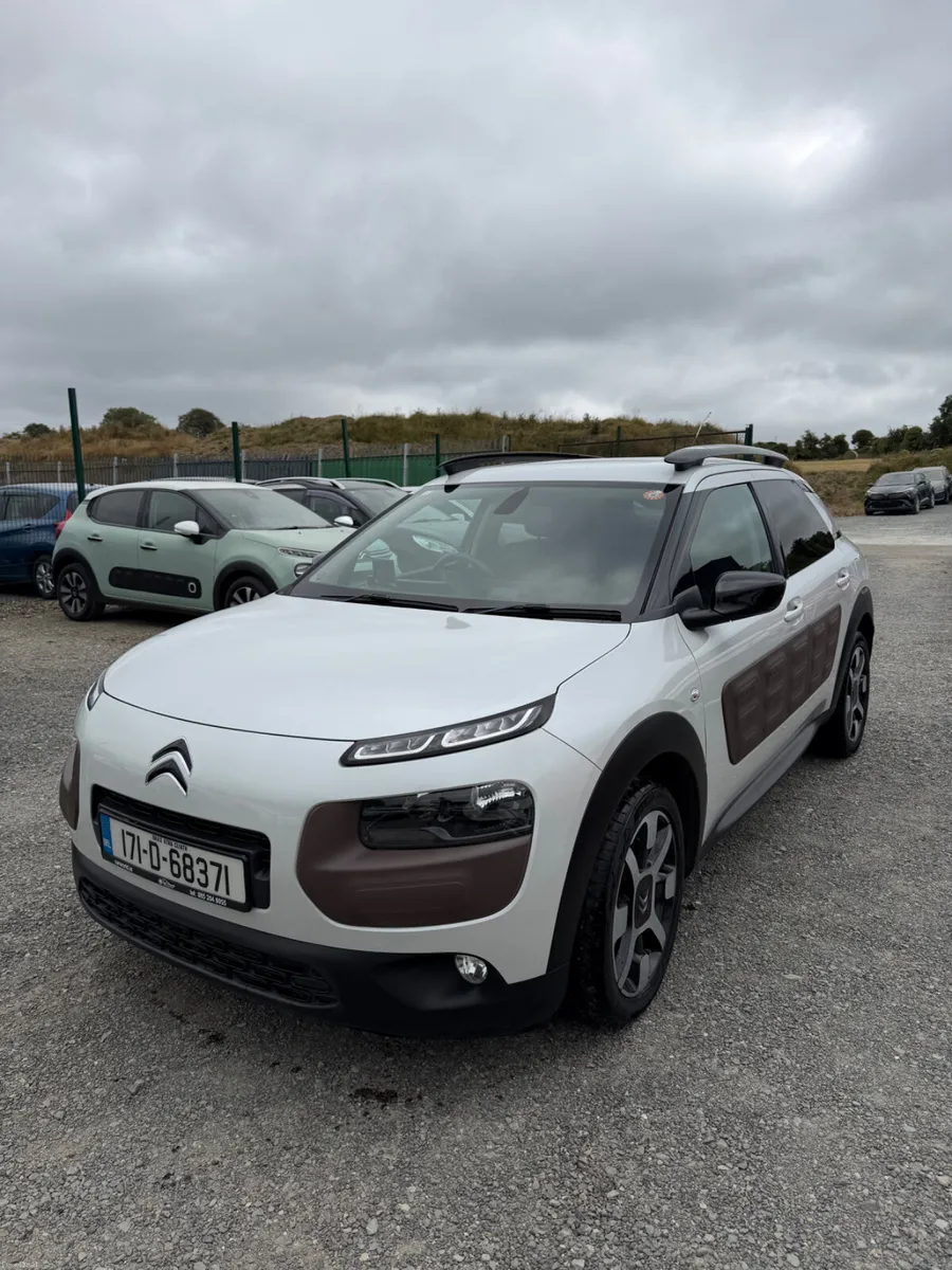 2017 Citroën C4 Cactus  | Automatic 1.2L Petrol - Image 2