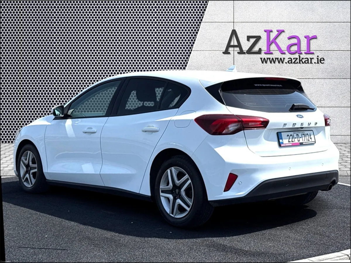 Ford Focus 2022 CONNECTED 1.0 PETROL 125BHP HATCHB - Image 6