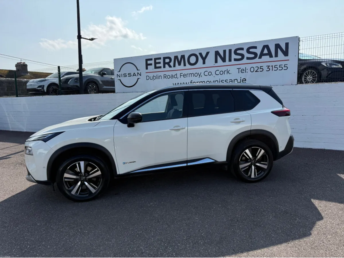 Nissan X-Trail Hybrid Auto SVE 2Tone - Image 6