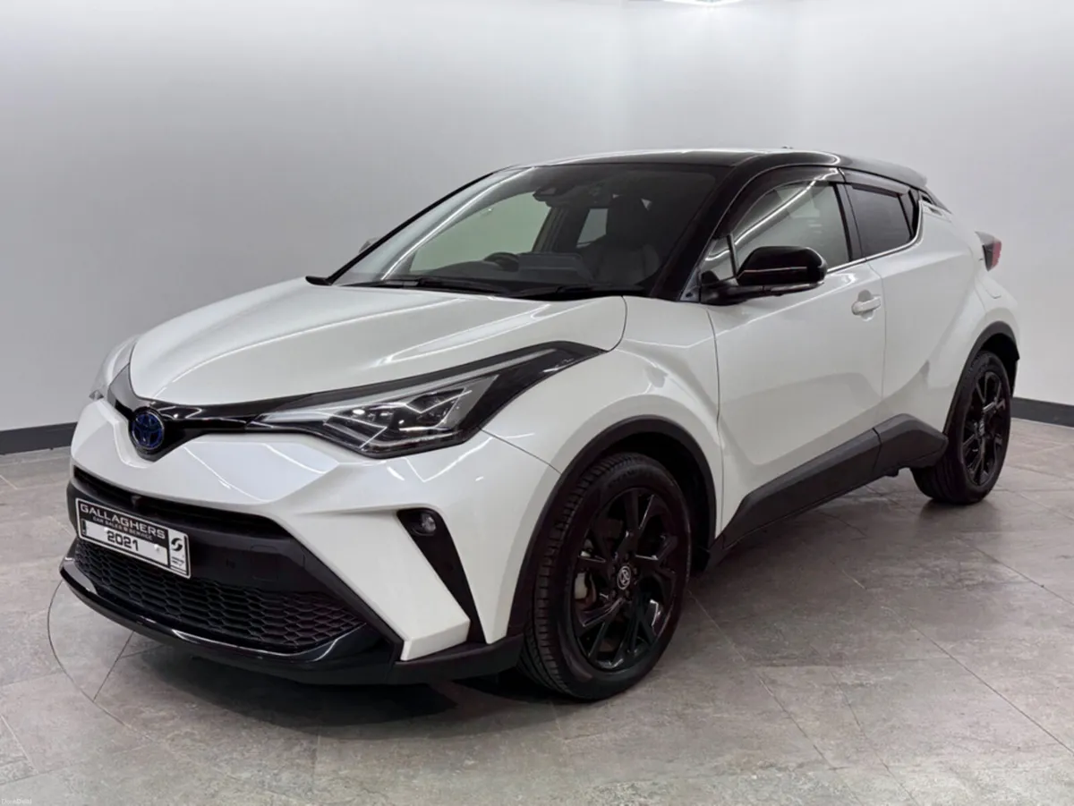 Toyota C-HR 1.8 HYBRID SPORT AUTOMATIC - Image 2