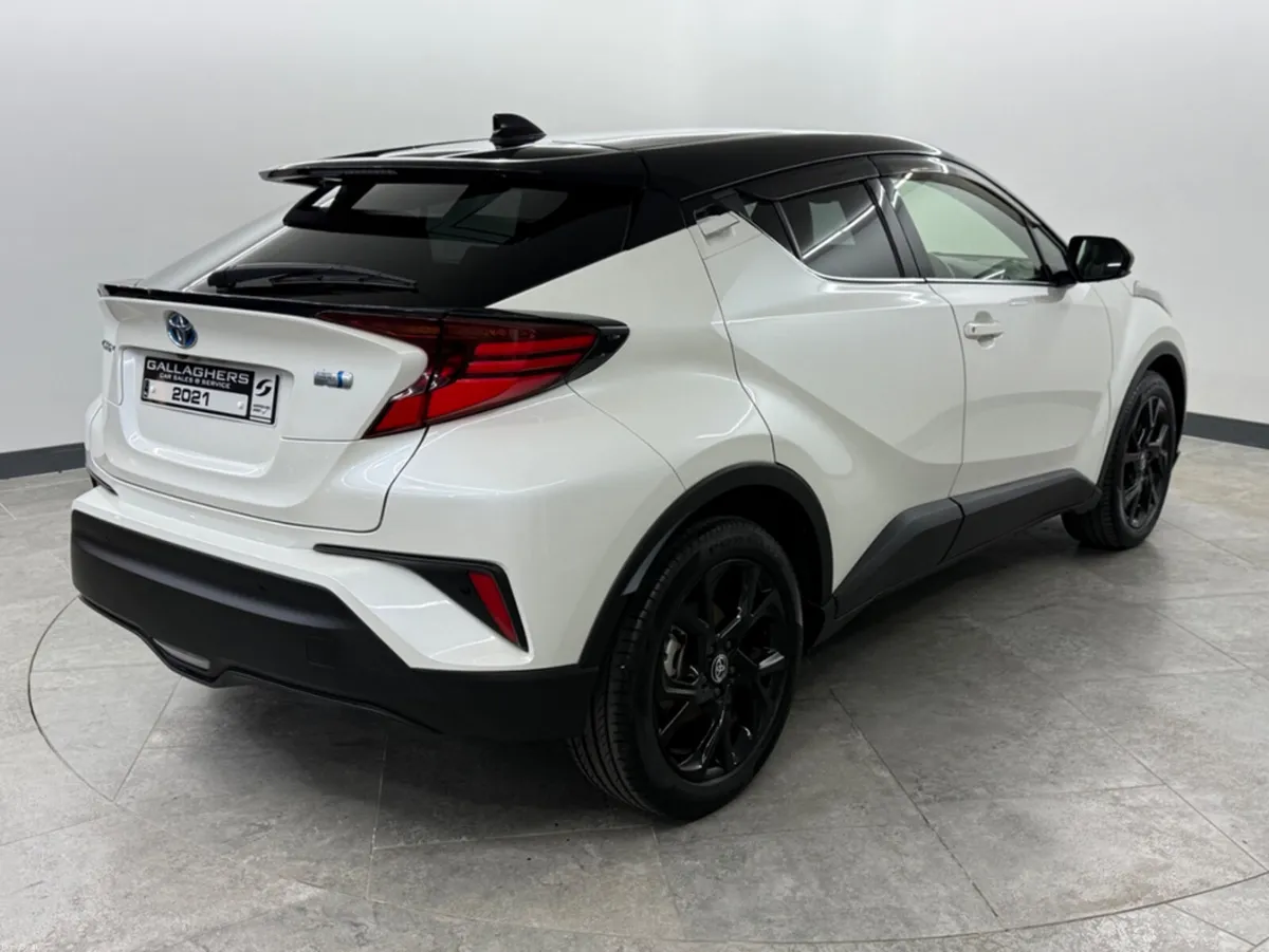 Toyota C-HR 1.8 HYBRID SPORT AUTOMATIC - Image 4