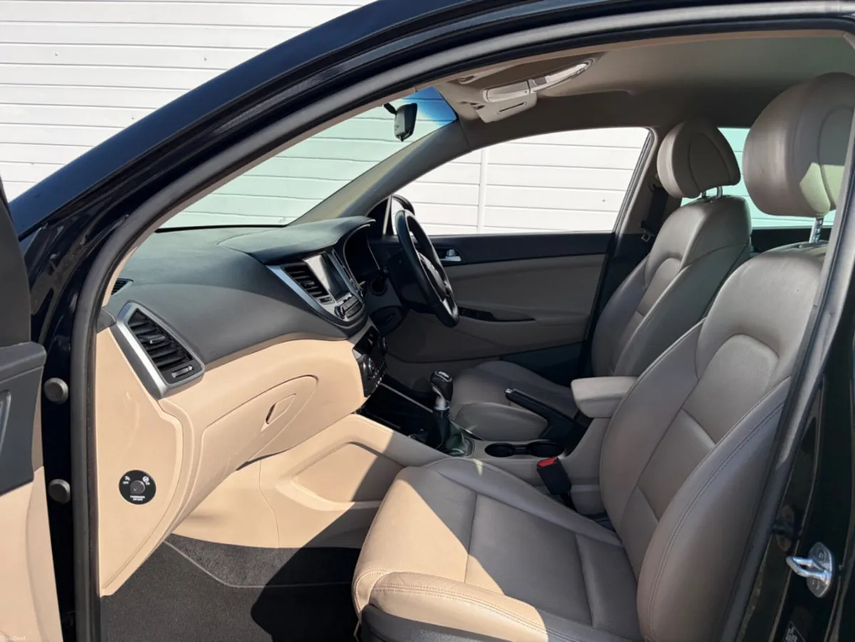 Hyundai Tucson IX35 EXECUTIVE 1.7 5DR - Image 6