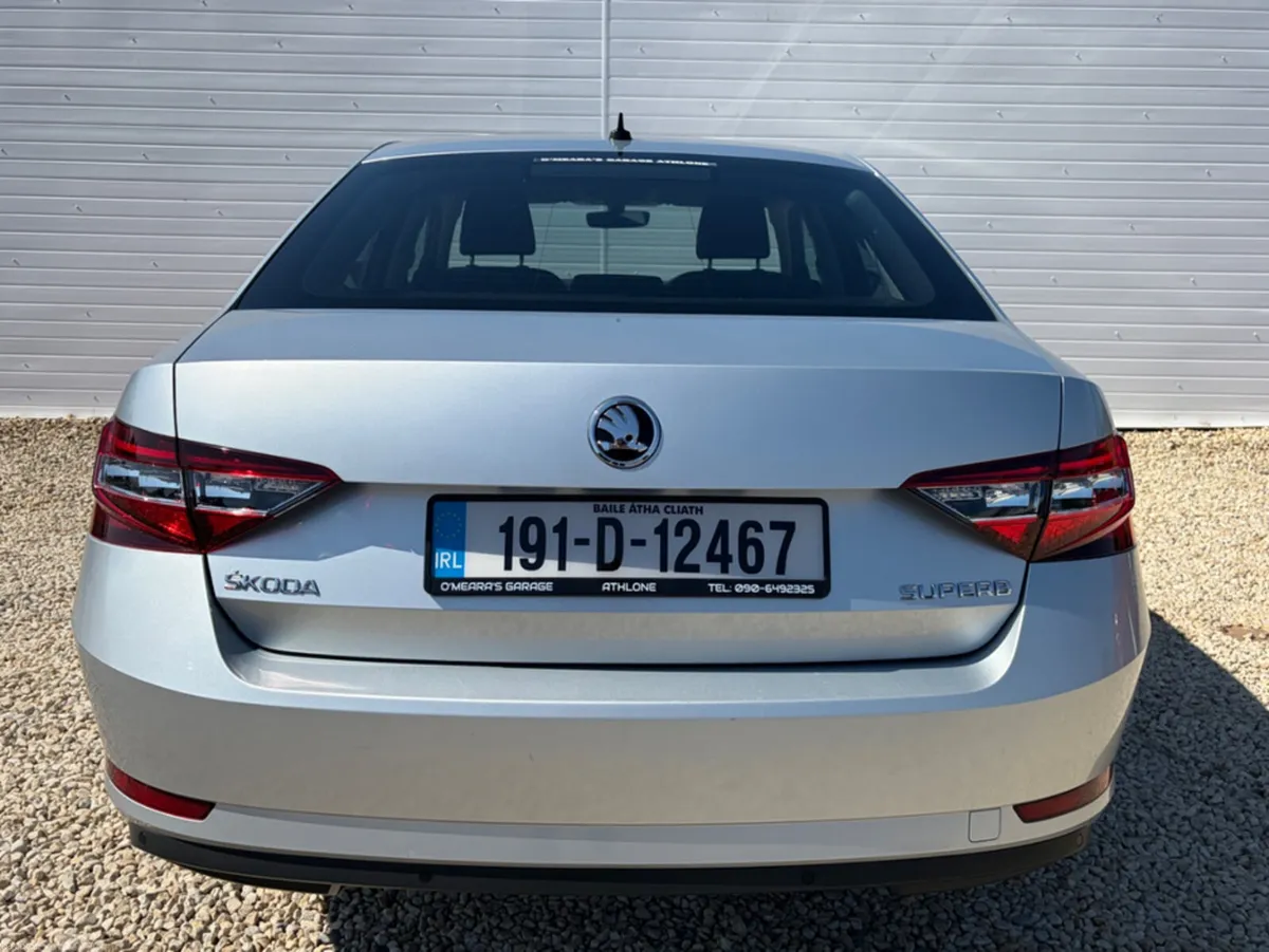 Skoda Superb AMBITION 2.0 TDI 150HP DSG 4DR AUTO - Image 6