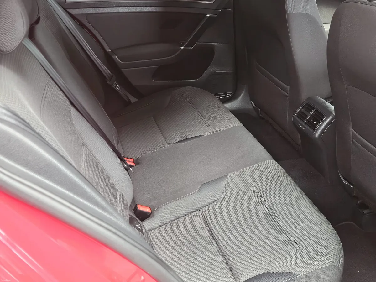 19 VOLKSWAGEN GOLF  COMFORTLINE PLUS - Image 6