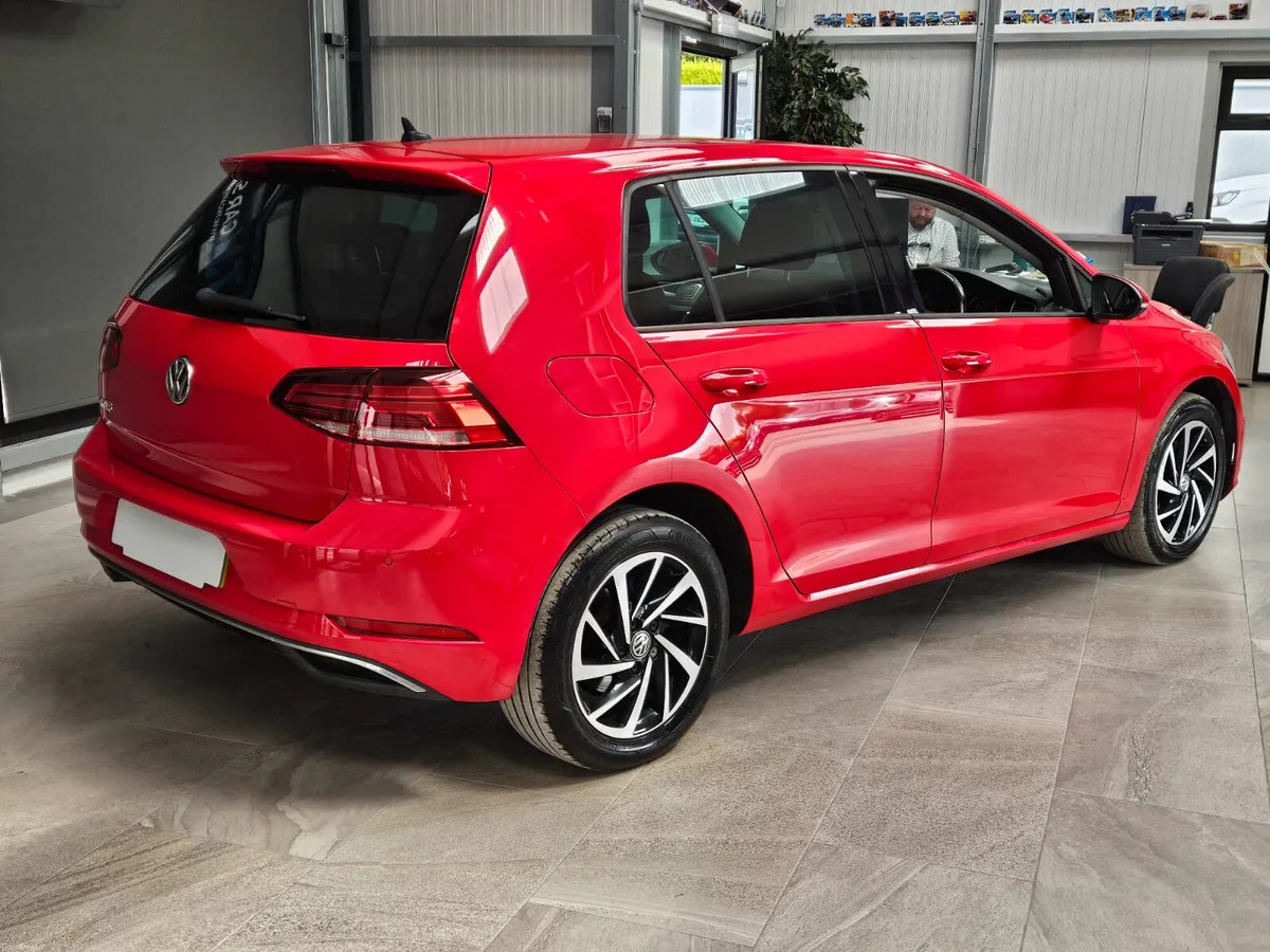 19 VOLKSWAGEN GOLF  COMFORTLINE PLUS - Image 4