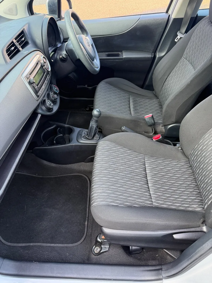Toyota Yaris 2014 - Image 6