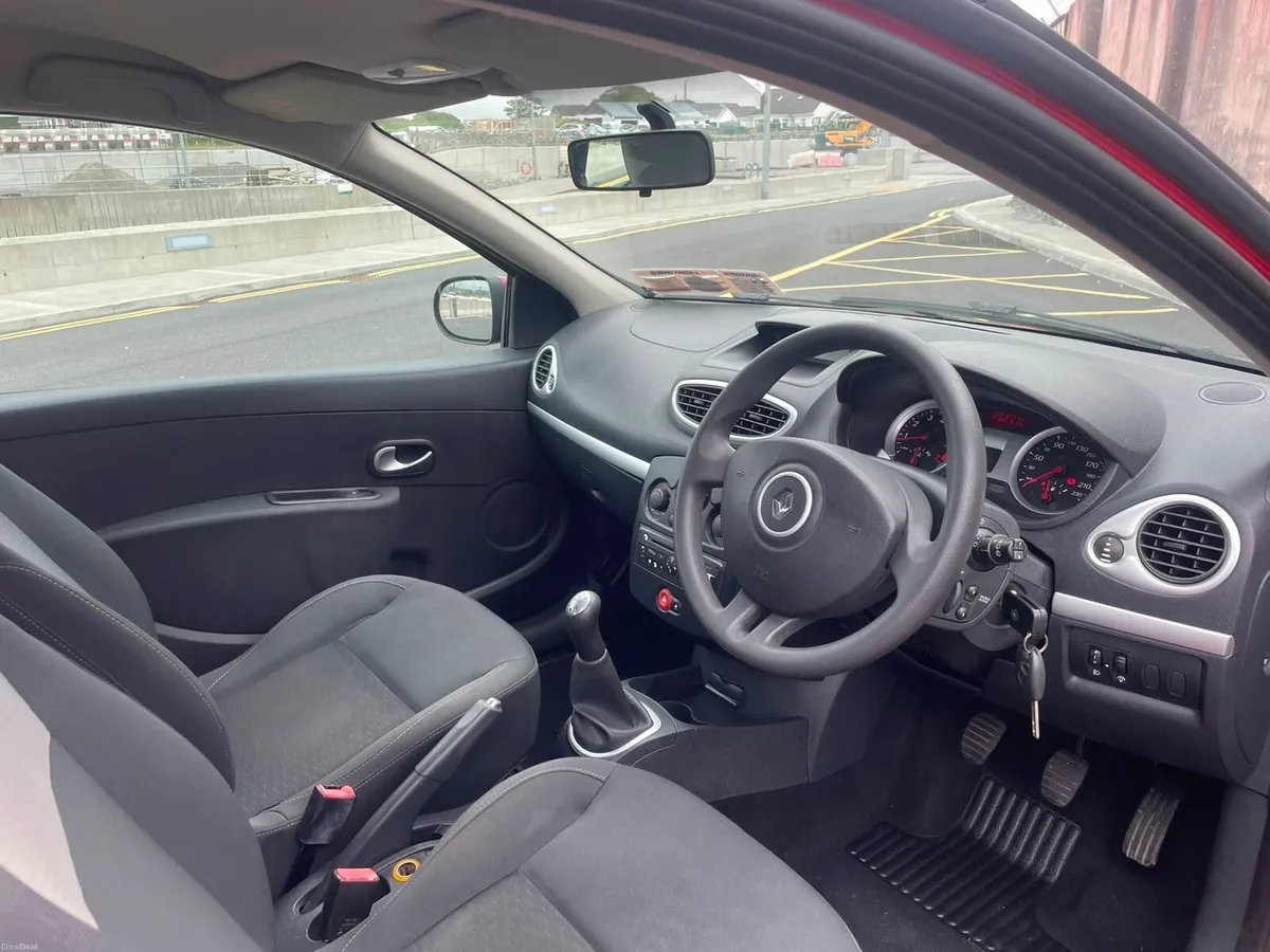 Renault Clio - Image 3