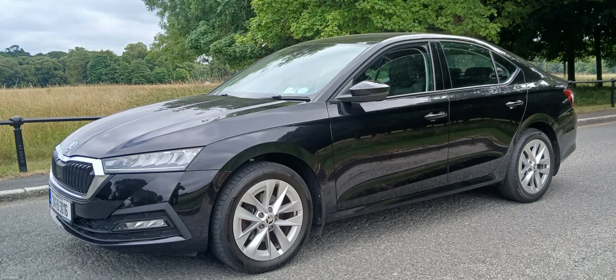 Skoda Octavia 2024 2.0 TDi AMBITION 5dr IRISH CAR - Image 2