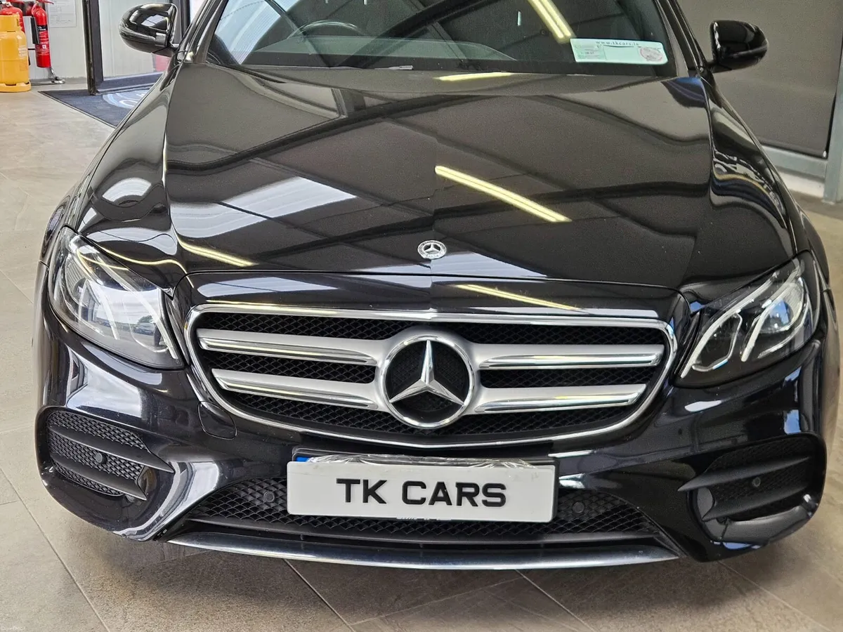 17 MERCEDES BENZ E-CLASS 220 AMG LINE - Image 5
