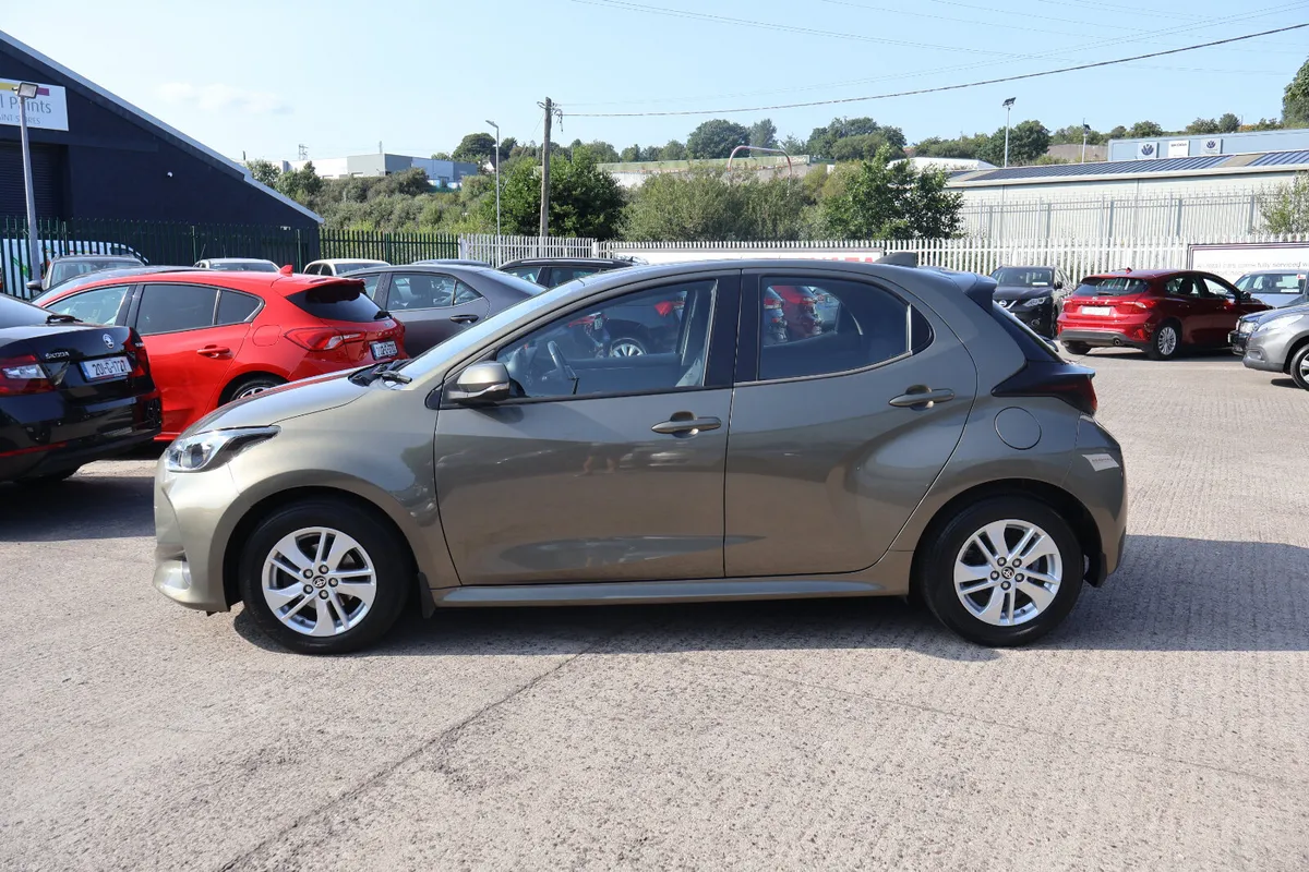 Toyota Yaris Luna Irish Car Huge Spec 24 Month NCT - Image 6