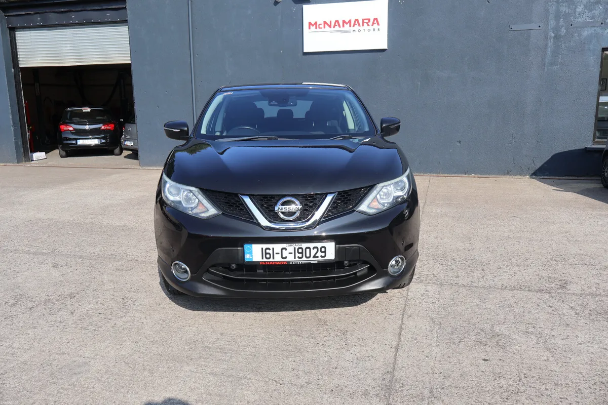 Nissan Qashqai Huge Spec FSH 12 Months NCT! - Image 4