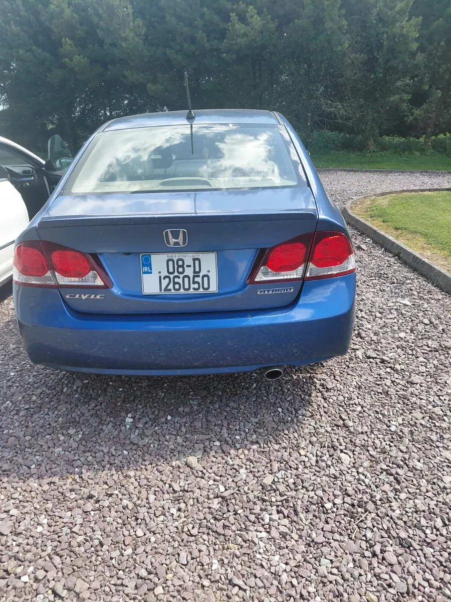 Honda CIVIC FD3 HYBRID - Image 3