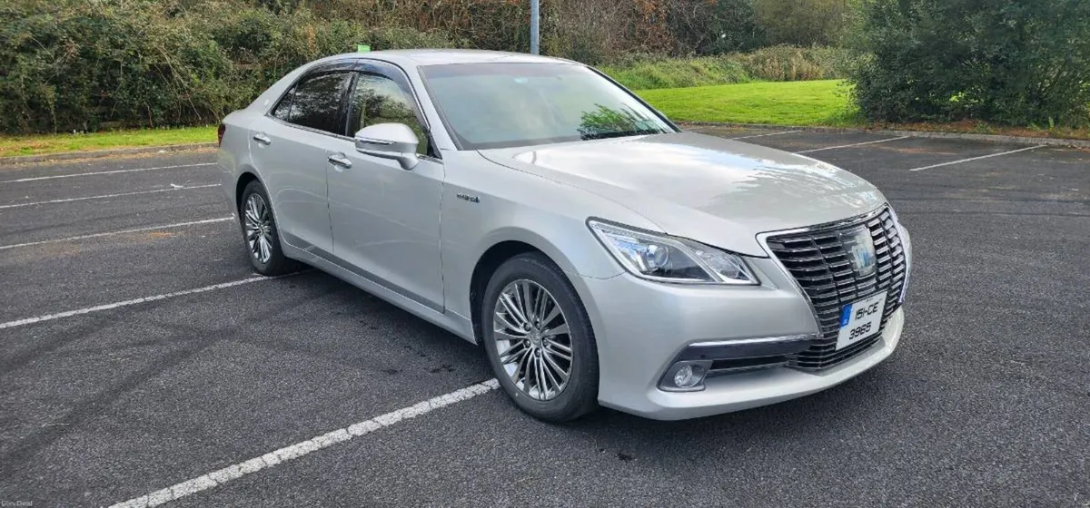 Toyota Crown 2015 Hybrid 2.5 Petrol Android Auto - Image 3