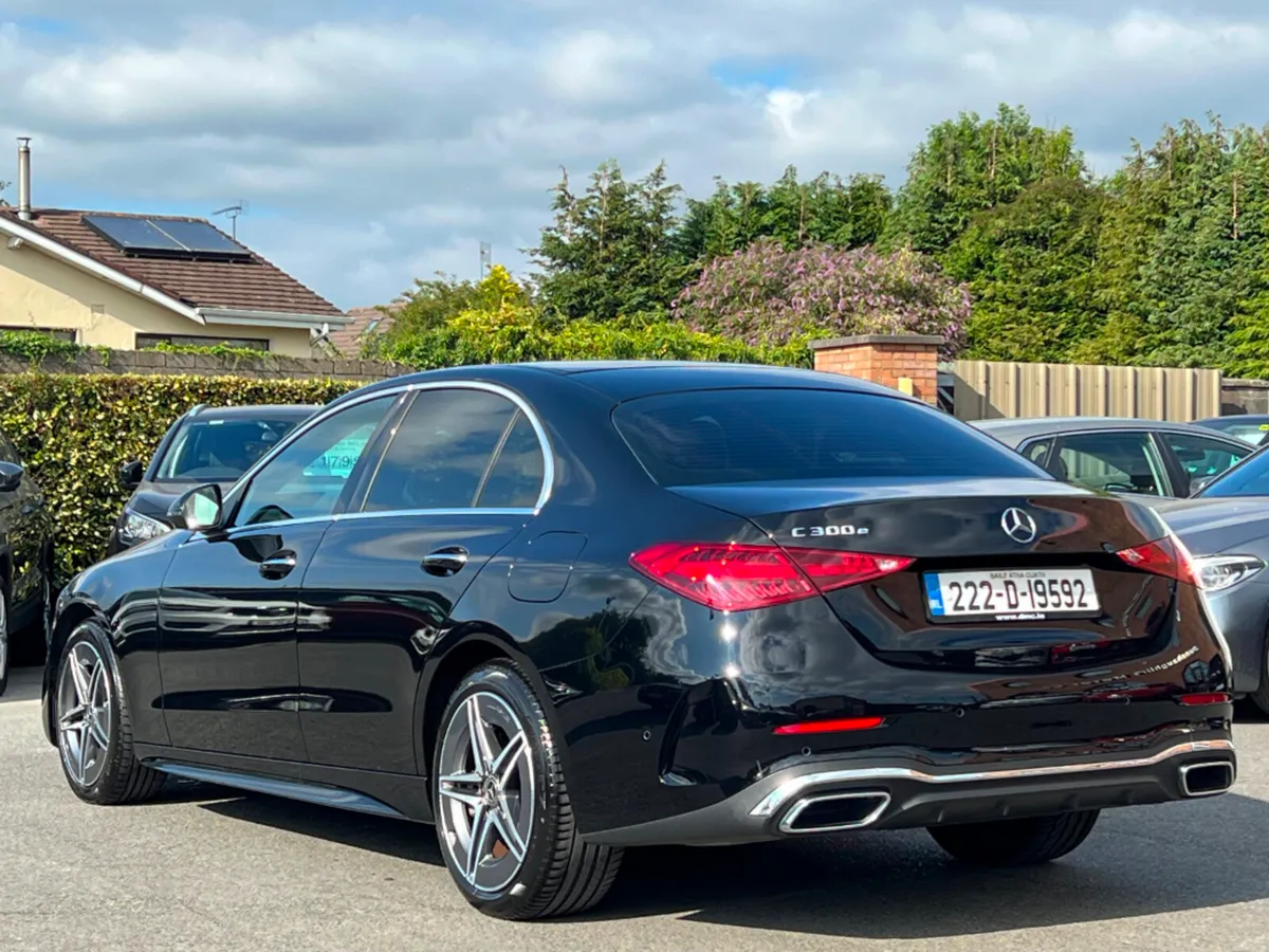 Mercedes-Benz C-Class C300 E AMG PREMIUM *LOW KMS - Image 5