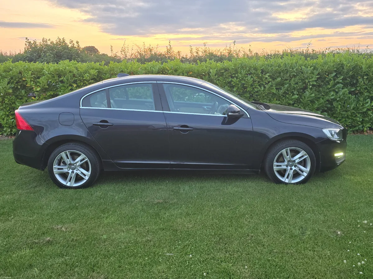 162 Volvo S60 2.0 Diesel 1 Owner from new - Image 6